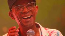 Beres Hammond livre 'Let Me Help You'