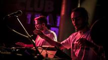 Full Dub boucle sa trilogie avec 'Trois'