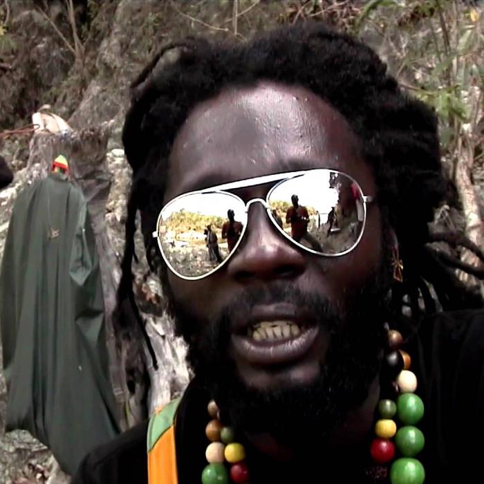 Jah Bouks : 'Say What's On your Mind' le clip