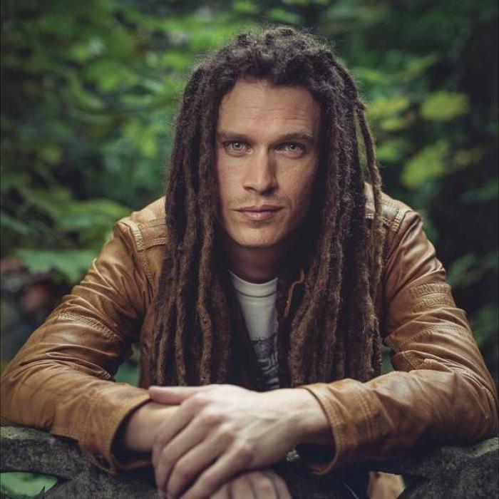 Erik Arma : 'Ne m'en veux pas' lyrics video