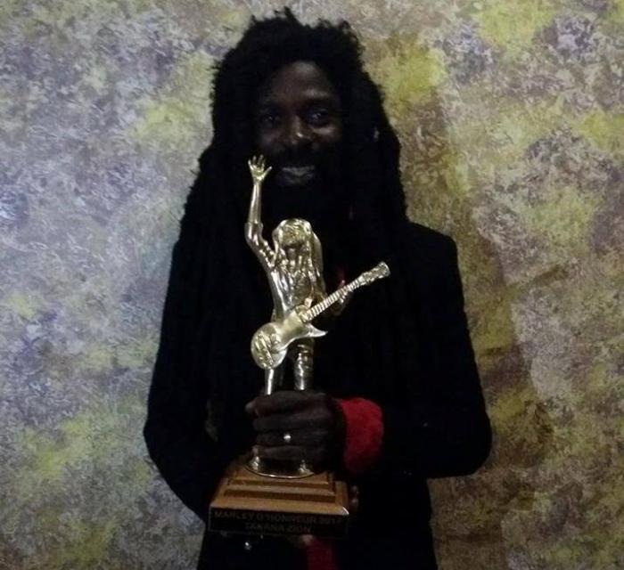 Takana Zion remporte un Marley d'Or en Afrique