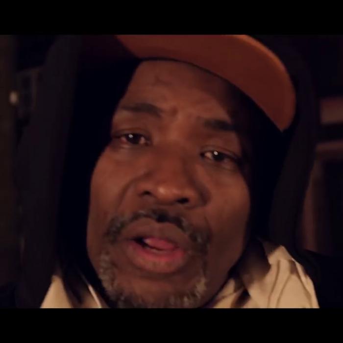Skarra Mucci & King Kong : 'Old Time Guerilla' le clip