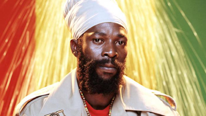 Capleton arrêté et accusé de viol 