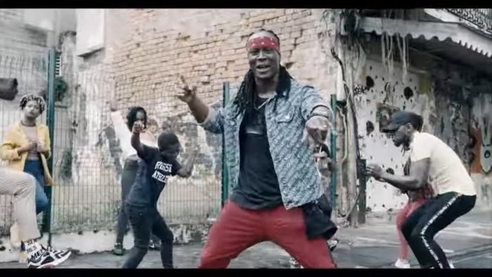 Admiralt T ft. Sakitaw 'Joli Kongo' le clip 