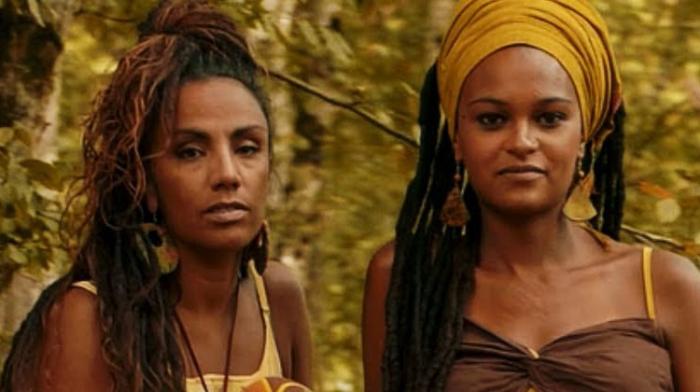 Mystically : Iration un clip minéral et naturel