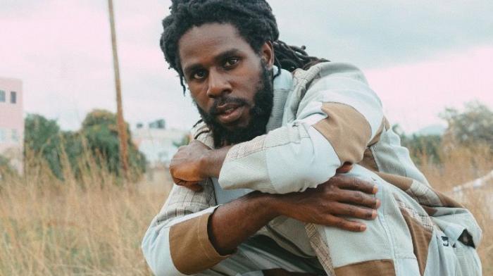 Chronixx appelle au soulèvement avec 'Safe N Sound' 