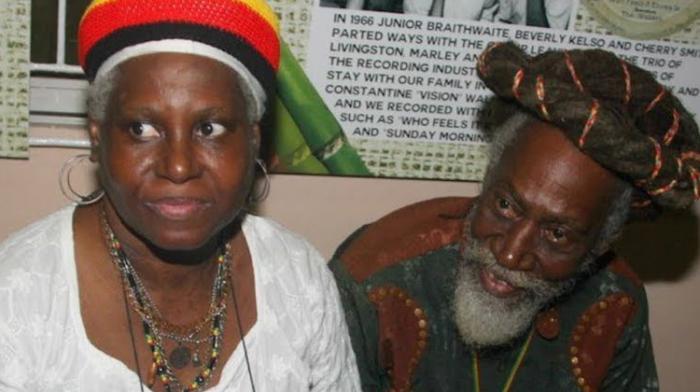 Un an après : Toujours à la recherche de la femme de Bunny Wailer