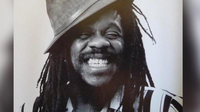 Un film documentaire sur Dennis Brown