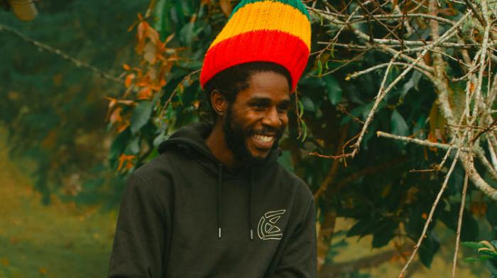 Chronixx : un nouveau single et une nouvelle ligne de vêtements