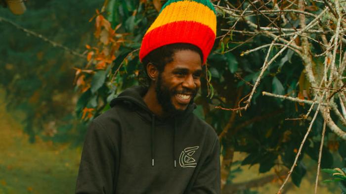 Chronixx : un nouveau single et une nouvelle ligne de vêtements