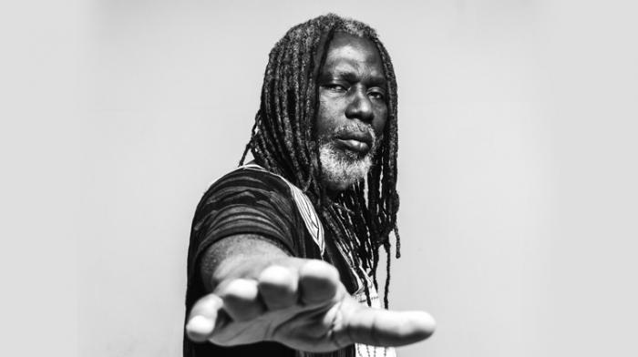 Tiken Jah Fakoly dévoile 'Ça va aller'