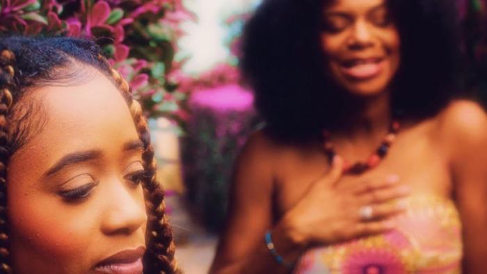 Samora et Tamika s'associent sur 'Woman' pour la journée de la femme