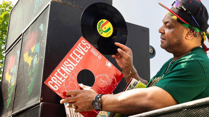 Greensleeves & Iration Steppas présentent 'Dubs From The Foundation'