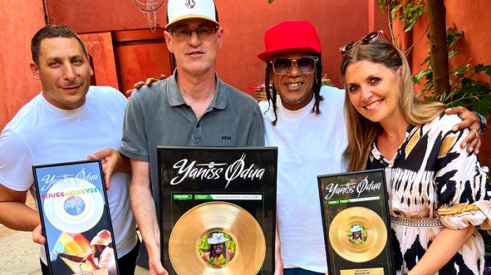 Yaniss Odua et Reggae.fr Disques d'or 