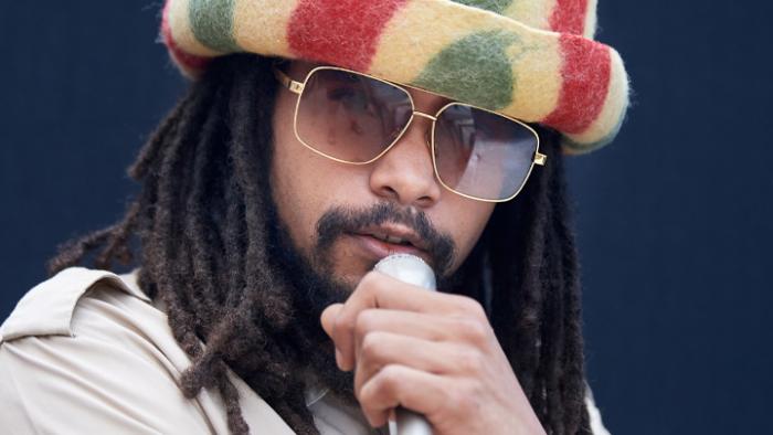 Solijah revisite l'esprit 'Rockers' dans son EP 'Remove Ya'