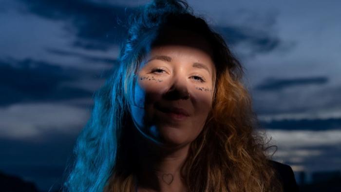 Focus : Mad'J et son single 'Little Thing Big Smile'