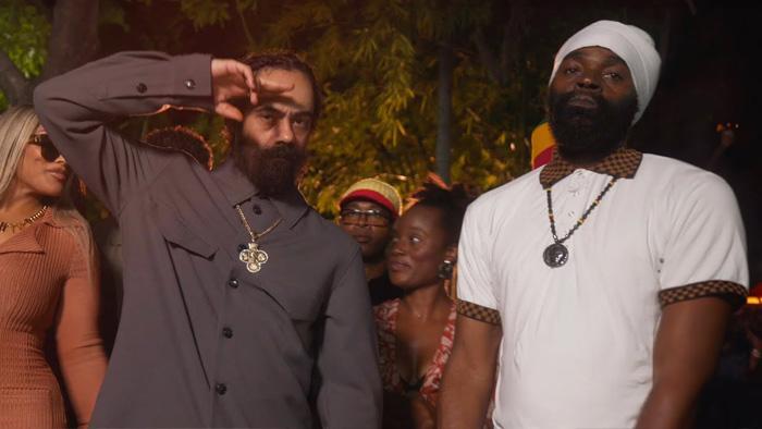 'Thank You Lord' de Bugle, Buju Banton et Damian Marley sort en vinyle